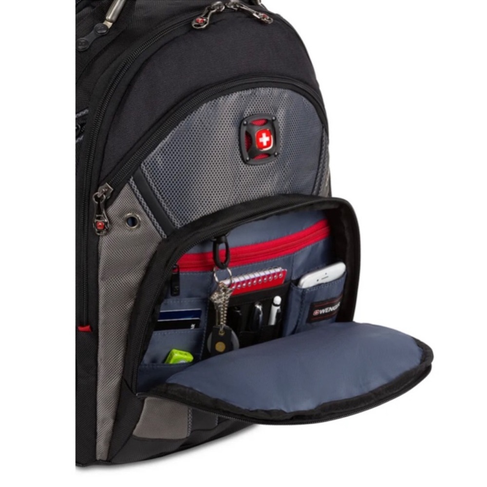 SwissGear WENGER Synergy Pro 16 inch Laptop Backpack - Black/Gray - Picture 3 of 7